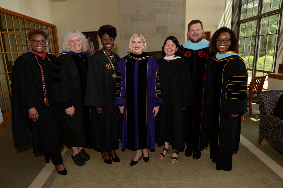 presidents cabinet smiling for a group picture at inauguration ceremony