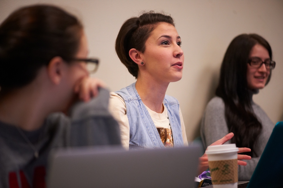 Students have a group discussion.